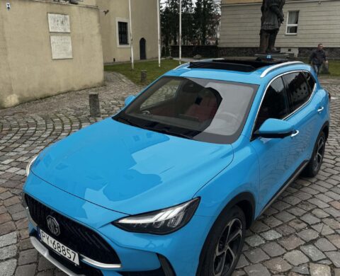 SUV MG HS